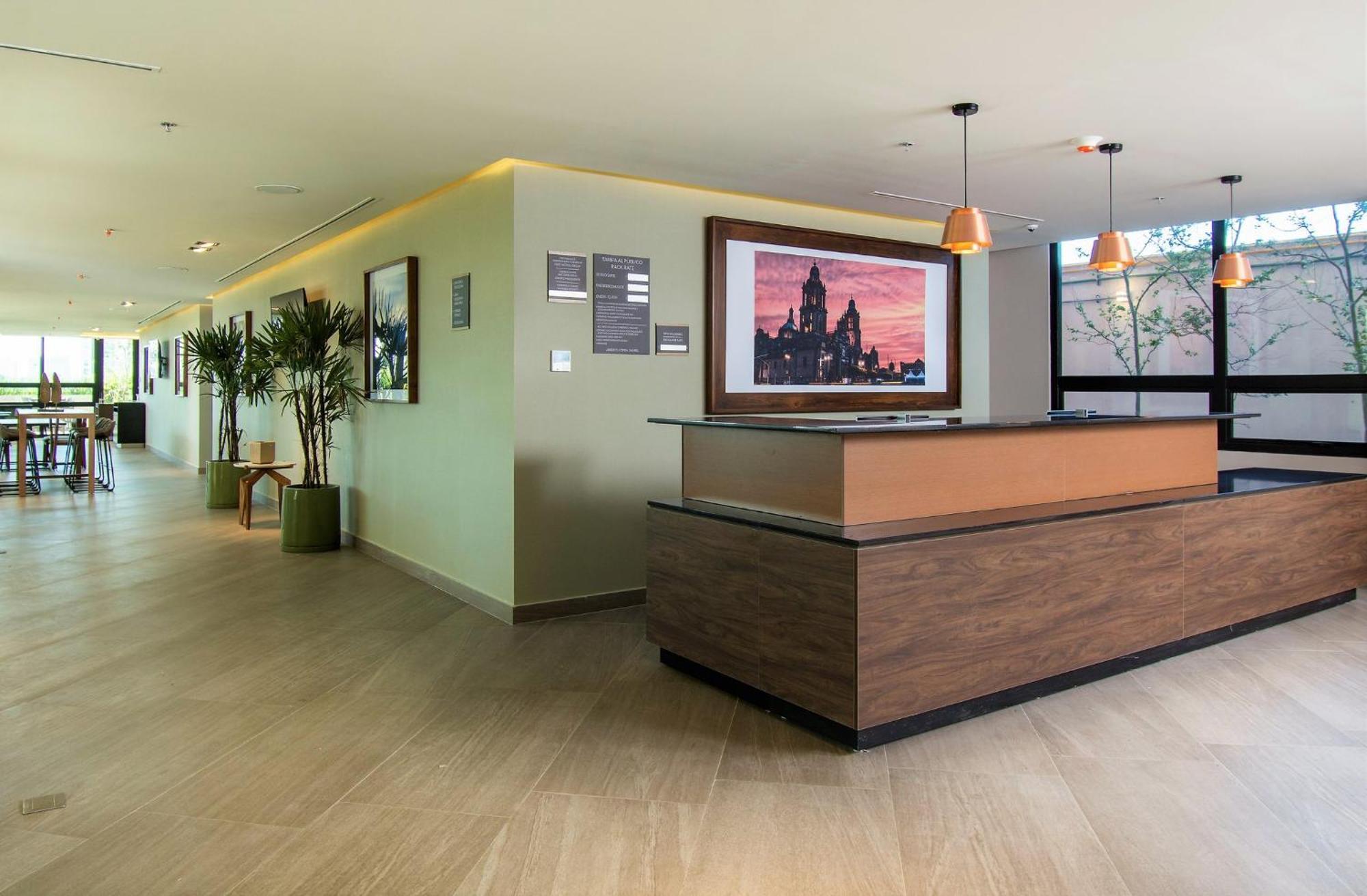 Staybridge Suites - Guadalajara Novena By Ihg Buitenkant foto